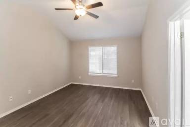 Main picture of 2604 Hill Street Cv