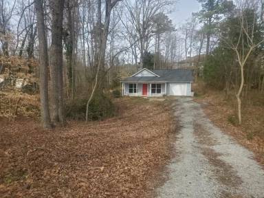 Main picture of 422 Revere Rd