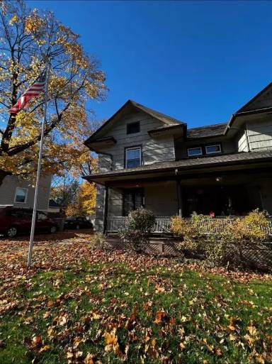 Main picture of 73 Stewart St