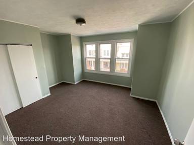 Main picture of 1042 Toll St