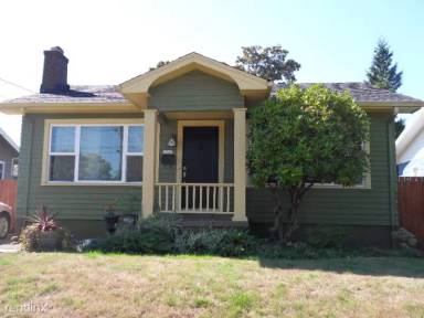 Main picture of 3545 NE 43rd Ave