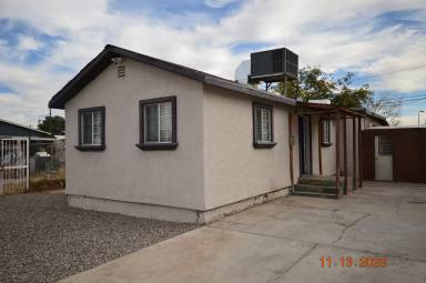 Main picture of 2826 Cedar St