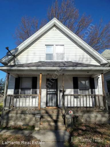 Main picture of 12 W Park St