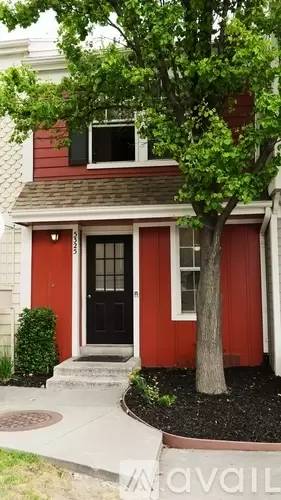 Main picture of 5325 S Beacon Hill Cir