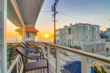 Main picture of 709 Ensenada Ct