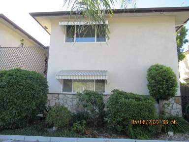Main picture of 2130 De la Vina St