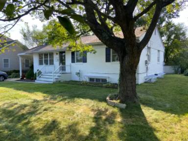 Main picture of 6253 Columbia Pike