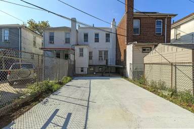 Main picture of 4809 Foster Ave