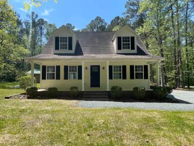 Main picture of 15 Pine Terrace Rd