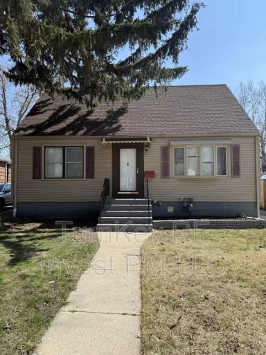 Main picture of 18343 Oakwood Ave