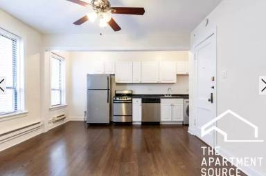 Main picture of 3345 N Marshfield Ave