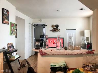 Main picture of 1617 N Winchester Ave