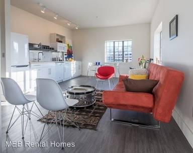 Main picture of 402 E 9th St