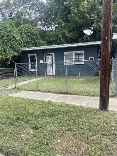 Main picture of 307 S 2nd St
