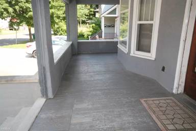Main picture of 729 W Vine St