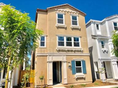 Main picture of 66 Mayhew Way