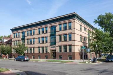 Main picture of 807 2nd Ave S