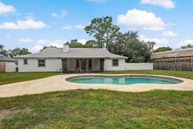 Main picture of 10855 Mandarin Station Dr W