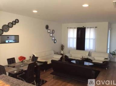 Main picture of 12464 Constellation St
