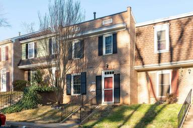 Main picture of 111 Doncaster Ln