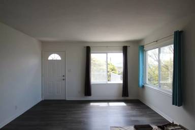 Main picture of 5860 Mildred St
