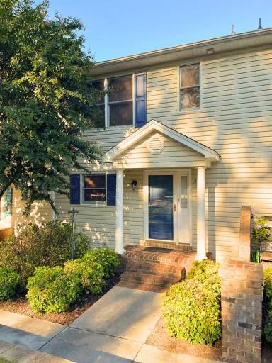 Main picture of 345 Cambridge Ct