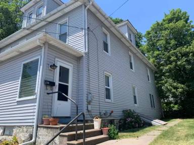 Main picture of 405 W Babbitt Ave