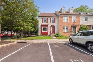 Main picture of 18900 Ferry Landing Cir