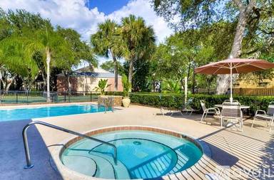 Main picture of 3733 N Goldenrod Rd
