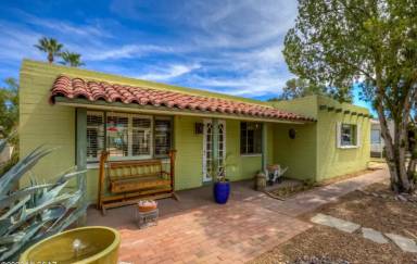Main picture of 3260 N Anderson Dr