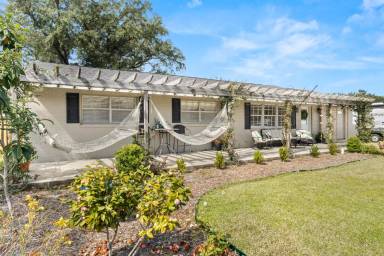 Main picture of 405 Navarre St