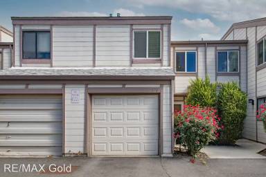 Main picture of 974 Adrian Way
