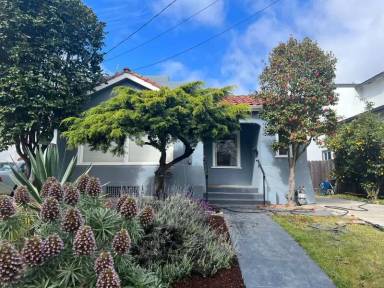 Main picture of 3226 Fernside Blvd
