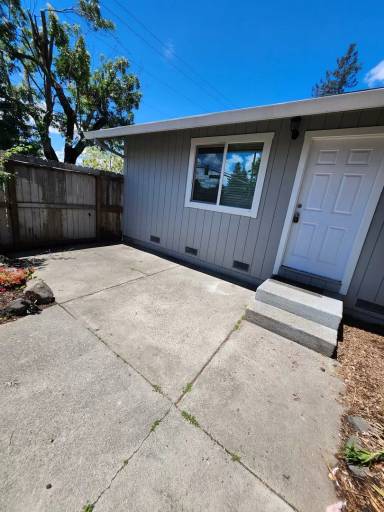 Main picture of 2585 Kenton Ct