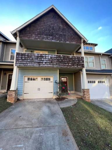 Main picture of 407 Northlake Dr