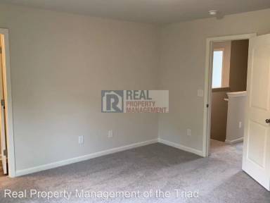 Main picture of 2906 Desmond Woods Dr