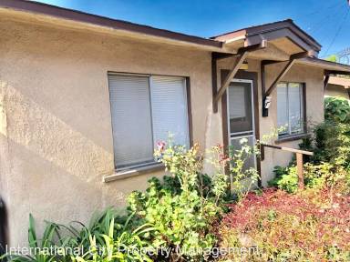 Main picture of 425 Redondo Ave