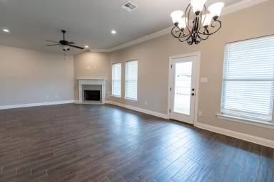 Main picture of 384 Coppice Pl