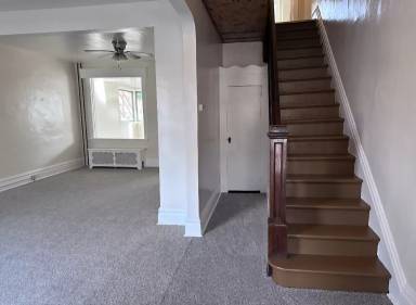 Main picture of 128 S 2nd St