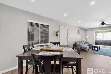 Main picture of Winrock Villas Condos
