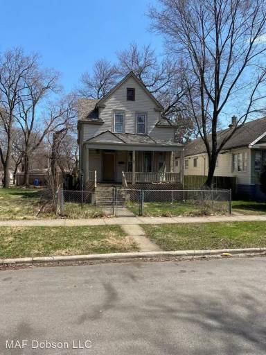 Main picture of 12007 S Yale Ave