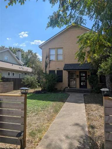 Main picture of 1907 W 38th St