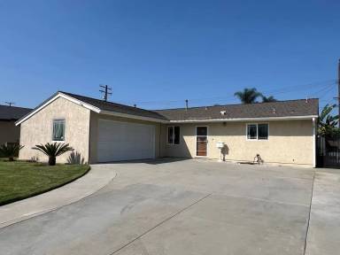 Main picture of 10411 Sande St