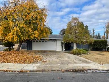 Main picture of 109 River Oaks Dr