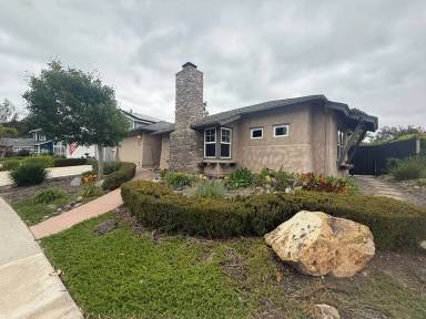 Main picture of 10805 Cloverfield Pt