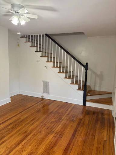 Main picture of 1124-1126 Clarendon St