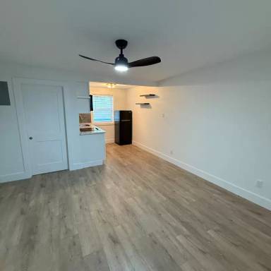 Main picture of 3308 Washington Ave