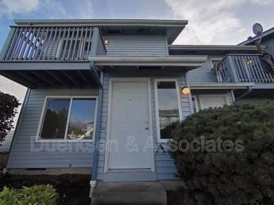 Main picture of 2563 SW Pickford St