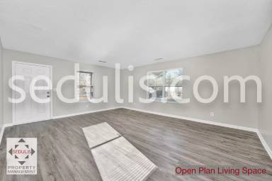 Main picture of 120 Langley Dr