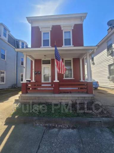 Main picture of 812 6th Ave